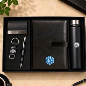 LEADERSHIP ESSENTIALS BOX